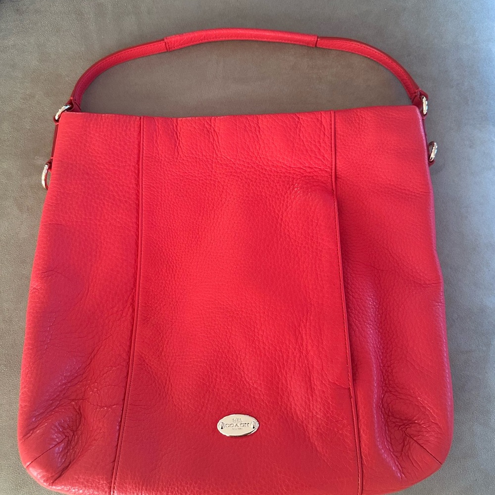 ❤️‍🔥Coach❤️‍🔥 Coral Pebbled Leather Shoulder/Crossbody Bag with Gold Accents